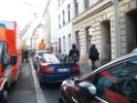 Einsatz Feuerwehr SEK Polizei Koeln Nippes Merheimerstr P071